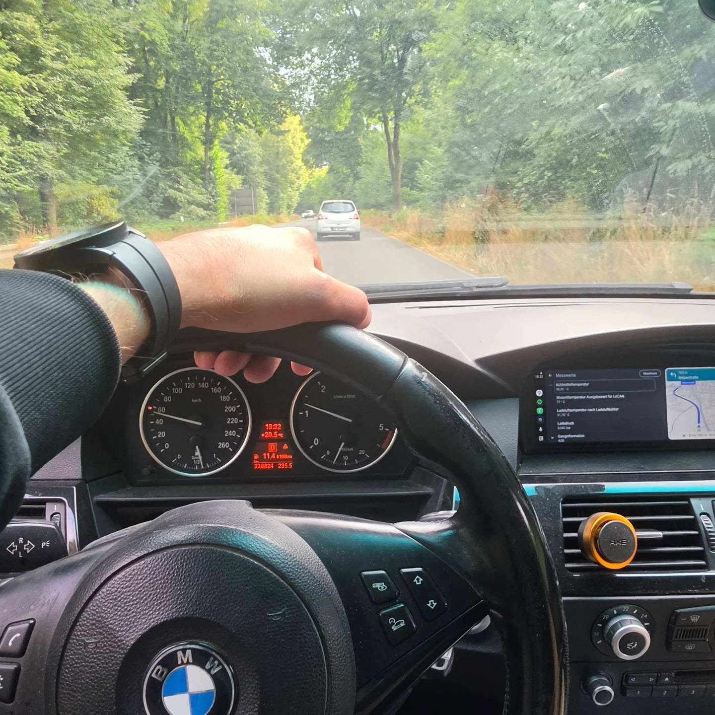 Immer auf dem Weg zum Kunden :)
Sonntag Notfall Einsatz, machen wir - der Diesel braucht keine Ruhe.

#sandikit #bmw #di